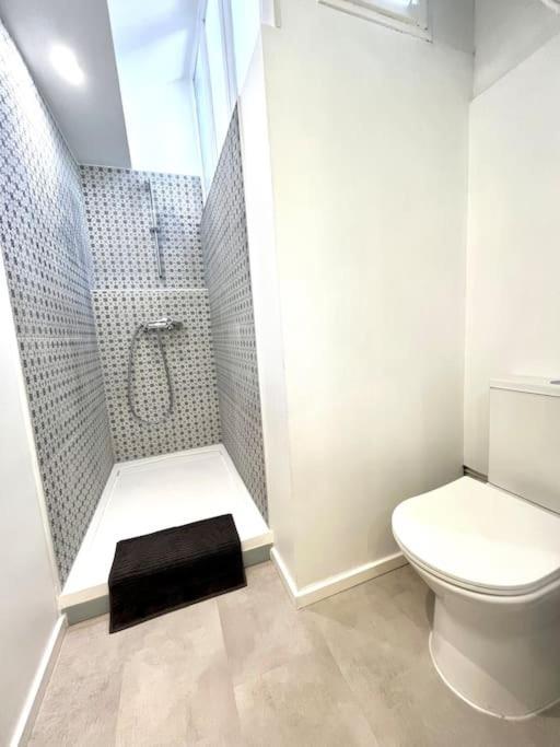Appartement Studio Jade : Charmant Logement Place Clemenceau à Pau Extérieur photo
